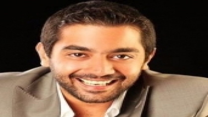صورة.. أحمد فلوكس يتعرض لوعكة صحية ويدخل المستشفى