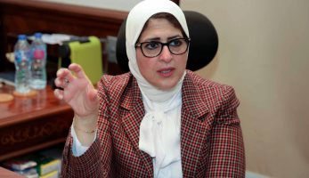 وزارة الصحة: المرافقان للأجنبى حامل كورونا سليمان ولا يحملان الفيروس