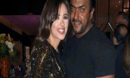 شقيق ياسمين عبد العزيز يهاجمها على فيس بوك: "صورك على حساب سمعتنا"