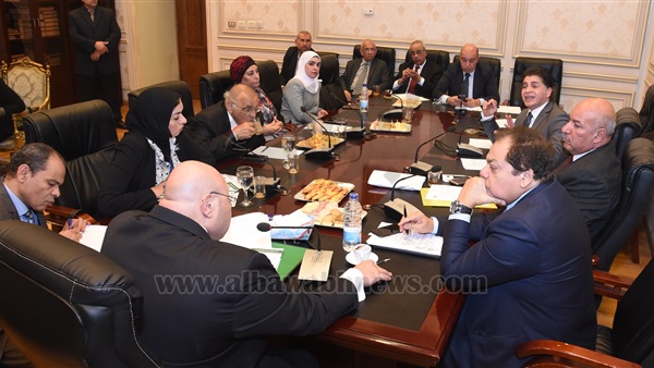 "إعلام النواب" تطالب بنشر الأخبار باللغات المختلفة عبر التليفزيون المصري