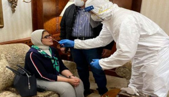 صور.. وزيرة الصحة تخضع للحجر الصحي بعد عودتها من الصين