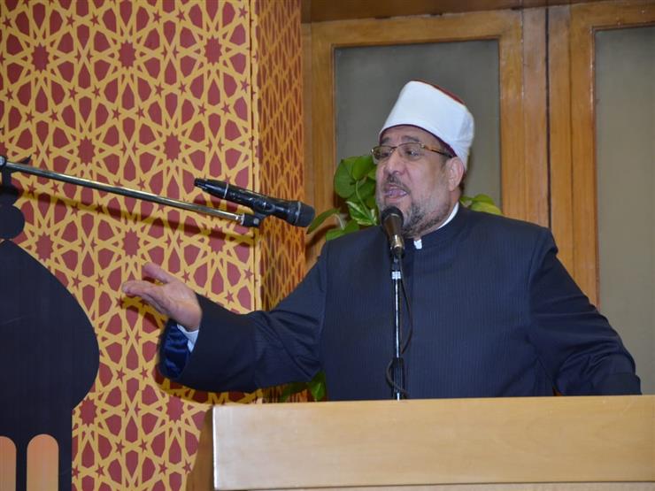هل تلغي وزارة الأوقاف صلاة الجمعة بسبب كورونا.. مختار جمعة يرد