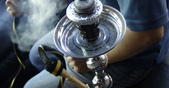 منع الشيشة في المقاهي بسبب كورونا.. الحكومة توضح