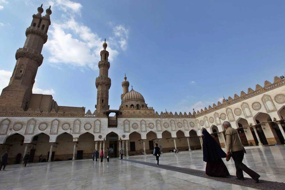 «صلوا في بيوتكم».. «الطيب» يوقف الجمعة وصلاة الجماعة بـ«الأزهر»