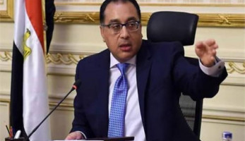 الحكومة تقرر السماح لانتقال حركة البضائع والأدوية خلال الحظر