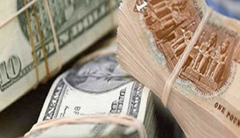 هل ينخفض الدولار أمام الجنيه خلال الفترة المقبلة.. محافظ البنك المركزي يجيب| فيديو