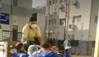 "الصحة": لسنا مسؤولين عن نقل جثمان المتوفى بكورونا على سيارة نقل