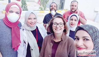 سر الغرفة 332 بمستشفى العجمى.. «سويدية» توثق تعافيها من «كورونا»