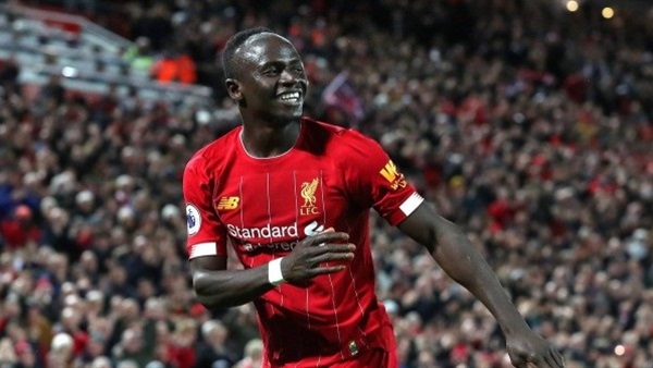ليفربول يحتفل بعيد ميلاد نجمه السنغالي ساديو ماني الـ28