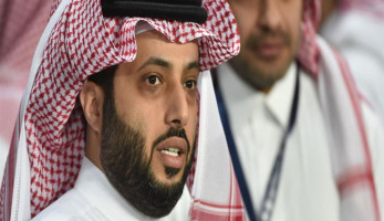 تقرير.. كيف سيطر الغموض على تفاعل آل الشيخ مع صفقة فتحي؟