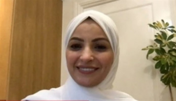 أول مذيعة محجبة تعلن عن إصابتها بـ"الكورونا"