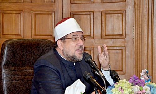 وزير الأوقاف: سأصلي الجمعة ظهرا في بيتي.. صلوا في بيوتكم