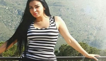 الرقص بعباءة.. ميريهان حسين تجسد فيفي عبده وتشعل السوشيال ميديا| فيديو