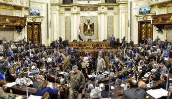البرلمان: تعديل "المهن الطبية" لرفع سن المعاش لـ65