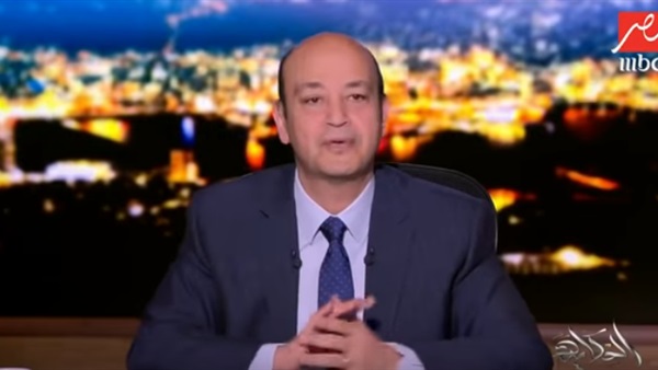 عمرو أديب يحذر من الكمامة المصنوعة من القماش