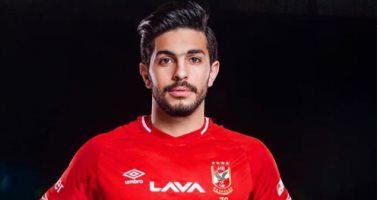 أيمن أشرف : قررت الاعتزال بعد وفاة والدتي وأختي.. ووقعت للأهلي على بياض