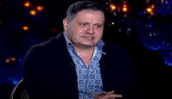 إدوارد يكشف سبب تغيير طائفته المسيحية| فيديو
