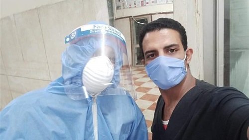 «صنع في القليوبية».. فني يتبرع بجهازي أشعة لمرضى كورونا