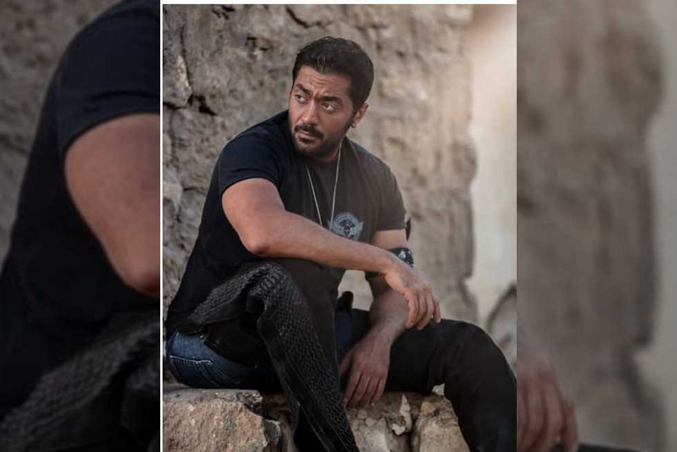 القصة الكاملة لاعتداء احمد فلوكس على فرد أمن (فيديو)