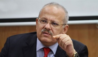 الخشت: ممنوع دخول جامعة القاهرة بدون كمامات
