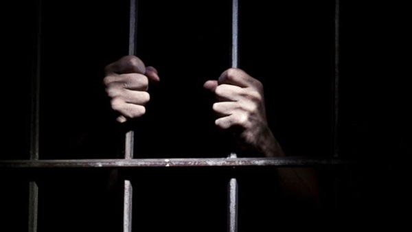 تجديد حبس عاطل انتحل صفة ضابط شرطة بعين شمس