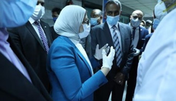 وزيرة الصحة: زيادة عدد أسرة الرعاية المركزة وأجهزة التنفس الصناعي بمستشفيات القاهرة