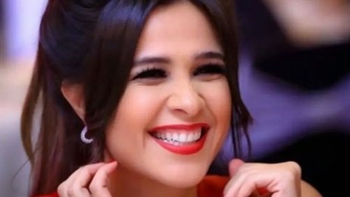 ياسمين عبدالعزيز تعود للكوميديا بفيلم جديد