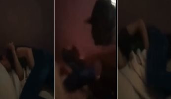 فيديو صادم.. أب يعذب ابنه بعنف فى بولاق.. ويبرر: بربيه مفيش أسد بياكل عياله