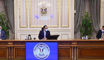 اليوم .. الإعلان عن موعد عودة الصلاة في المساجد واستئناف حركة السياحة والطيران