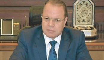 النائب العام يأمر بحبس متهم 4 أيام للتعدي على زوجته وابنه بالضرب والسب