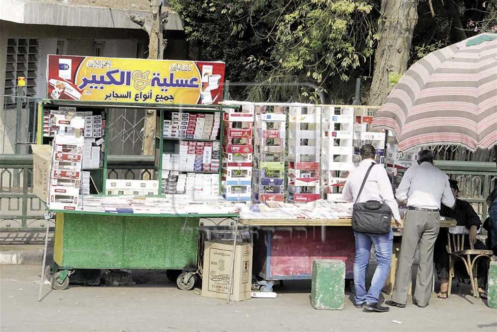 «الكليوباتر» بـ17 جنيهًا و«البوكس» بـ18.. تعرف على أسعار السجائر المحلية (تفاصيل)