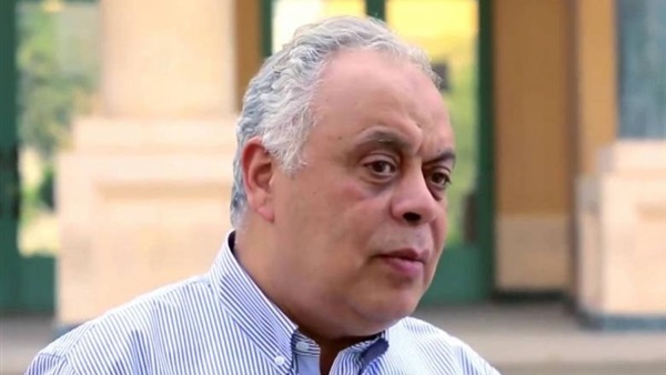 أشرف زكي: أنا مشجع متعصب للزمالك وكنت أنتظر الخطيب في الشارع