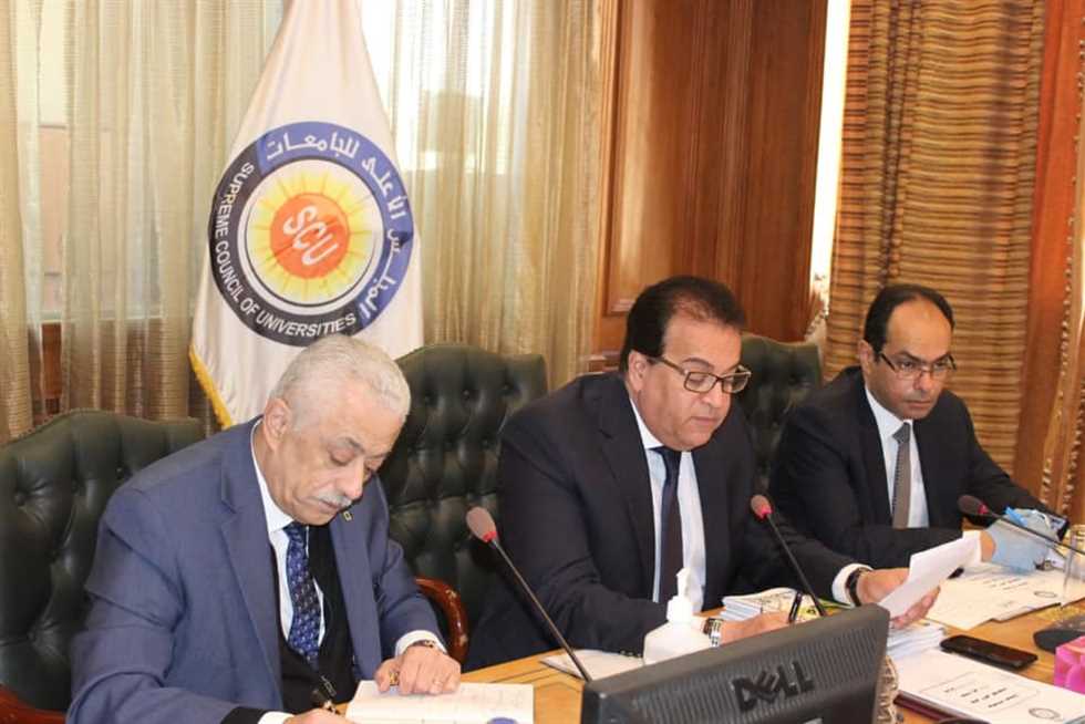 «الأعلى للجامعات» يعلن إجراءات تنظيم امتحانات الفرق النهائية للطلاب صباح السبت