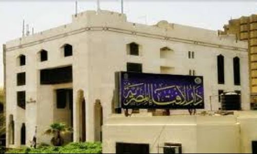 الإفتاء: التباعد بين المصلين احترازًا من العدوى ضرورة لا تؤثر في صحة الصلاة