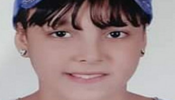 مفاجأة: والد الطفلة التي ذابت في برميل "بوتاس" يتهم زوجته بالزنا