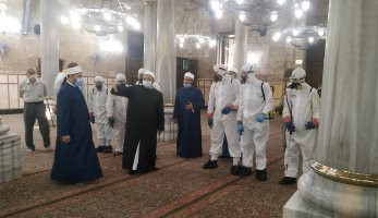 الأوقاف تقرر إعادة فتح مسجد الإمام الحسين جزئيا الأربعاء المقبل