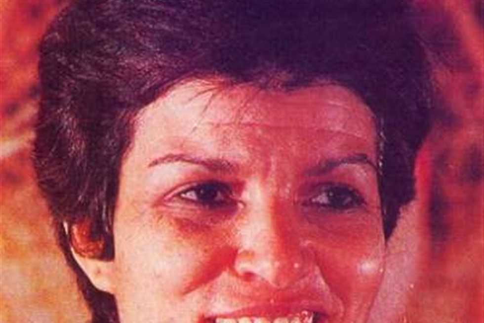 «الطيران المدني» ترد على إنعام سالوسة: الفنانة لم تخطرنا.. والأبراج داخل ارتفاق مطار 6 أكتوبر