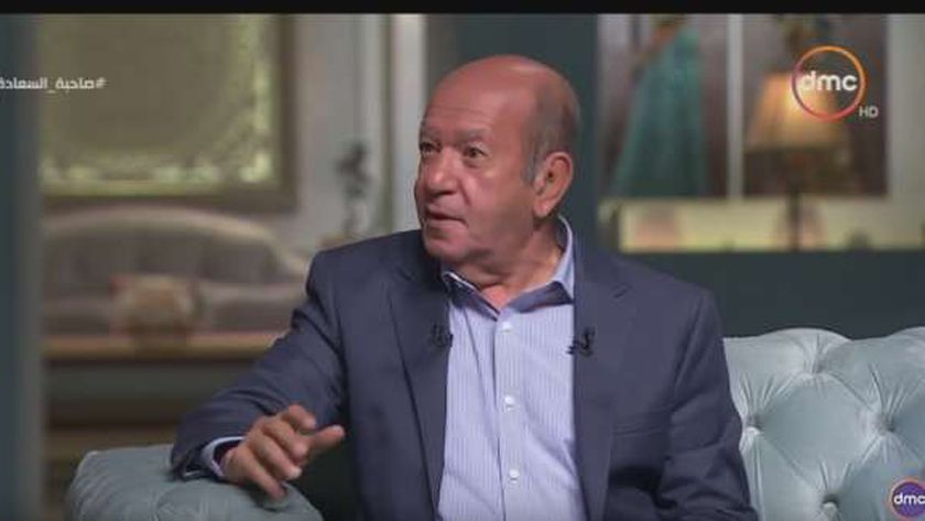 فيديو.. لطفي لبيب يُعلن اعتزاله العمل الفني: ادعوا لي ربنا يشفيني