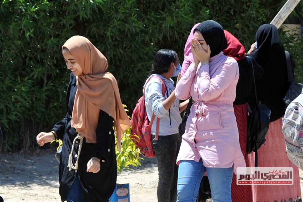 «التعليم» تحقق مع واضعي امتحان «التفاضل والتكامل».. وإعادة تصحيح العينة العشوائية