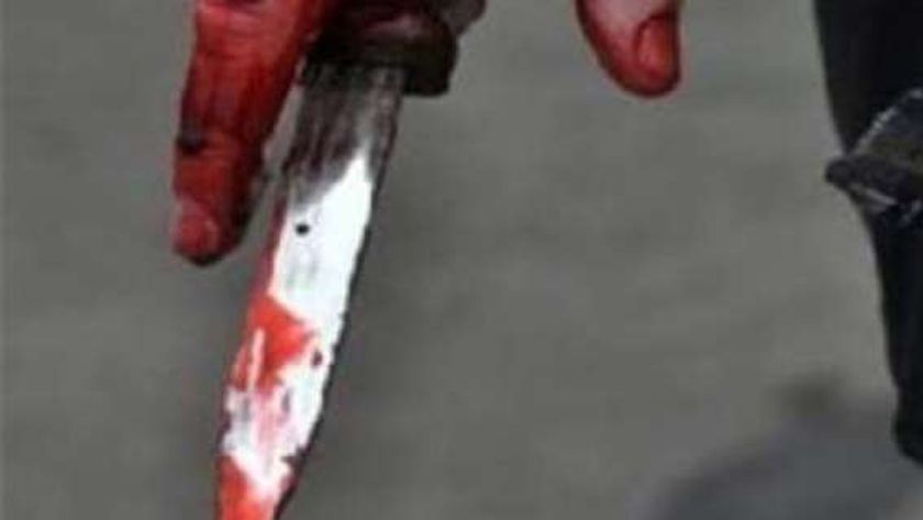 طالبة تقتل والدها بسكين المطبخ دفاعا عن والدتها بالخانكة