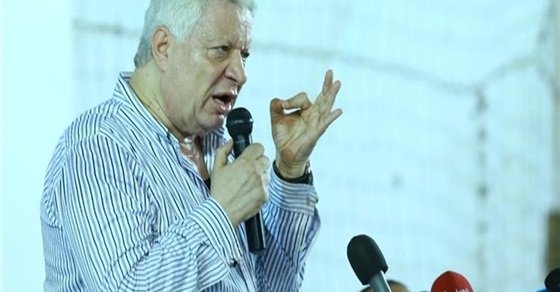 قناة الزمالك تقطع الإرسال عن مرتضى منصور عقب الهجوم على مسؤوليها