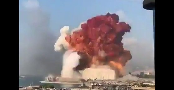 مصدر من مرفأ بيروت: رأينا الصواريخ الإسرائيلية بأعيننا وهي تقصف الميناء