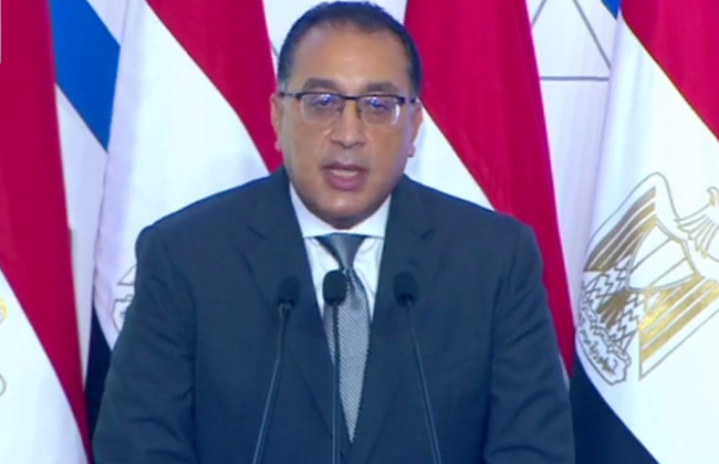 رئيس الوزراء: تريليون جنيه حجم الاستثمارات في قطاع النقل.. وتم وجار تنفيذ 7 آلاف كم من الطرق
