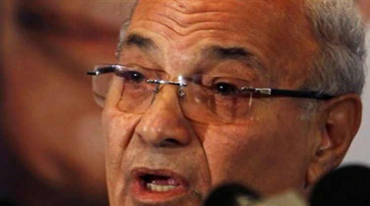 تأجيل أولى جلسات إعادة محاكمة أحمد شفيق في "فساد الطيران"