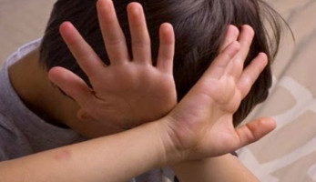 مدرب كرة قدم يهتك عرض 3 أطفال ويصورهم عرايا في حلوان