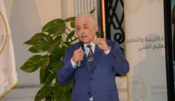 «التعليم» ترسم ملامح امتحانات الثانوية حال غياب الكتاب المدرسى