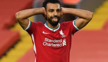 ابن الأصول .. محمد صلاح يتصدر تويتر بعد دعم مؤمن زكريا