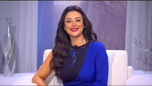 رضوى الشربيني.. مواقف أثارت فيها الجدل بسبب الحجاب