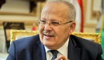 رئيس جامعة القاهرة: لا زيادة في مصروفات الدراسة