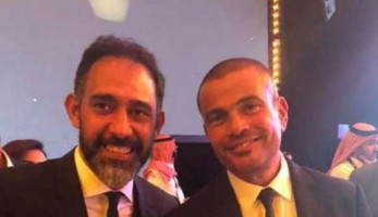 "خلي عزيز الشافعي ينفعك".. حكاية حظر عمرو مصطفى لرقم عمرو دياب